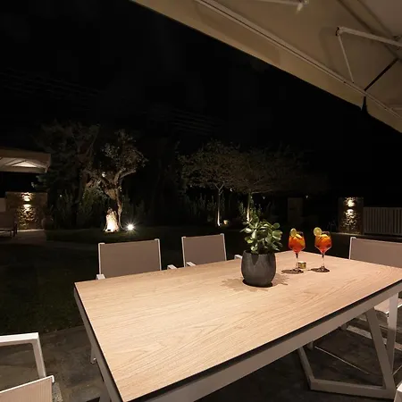 Coel Luxury Suites By Rentalspro Services - Potidea Halkidiki Νέα Ποτίδαια Εξωτερικό φωτογραφία